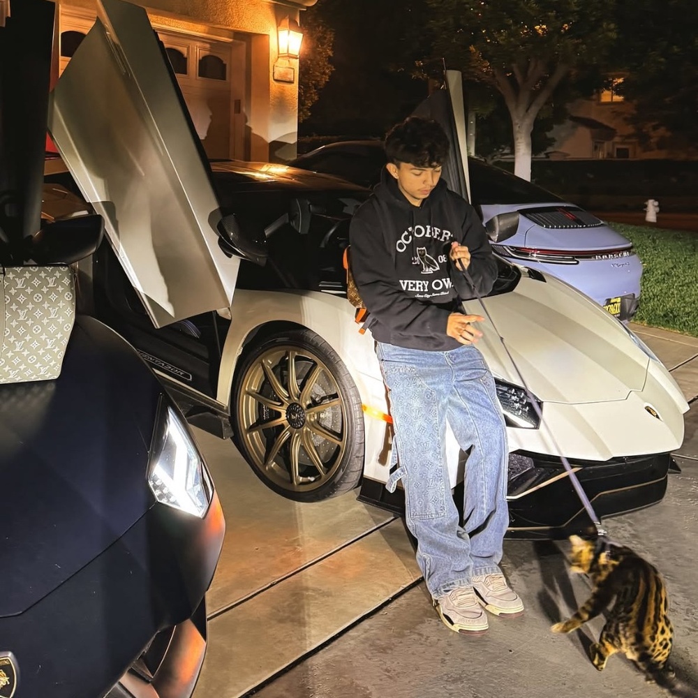 Meet your Posher, Ian